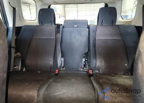 2013 Toyota 4Runner Sr5 z USA, uszkodzony, nr VIN JTEBU5JR9D5118723